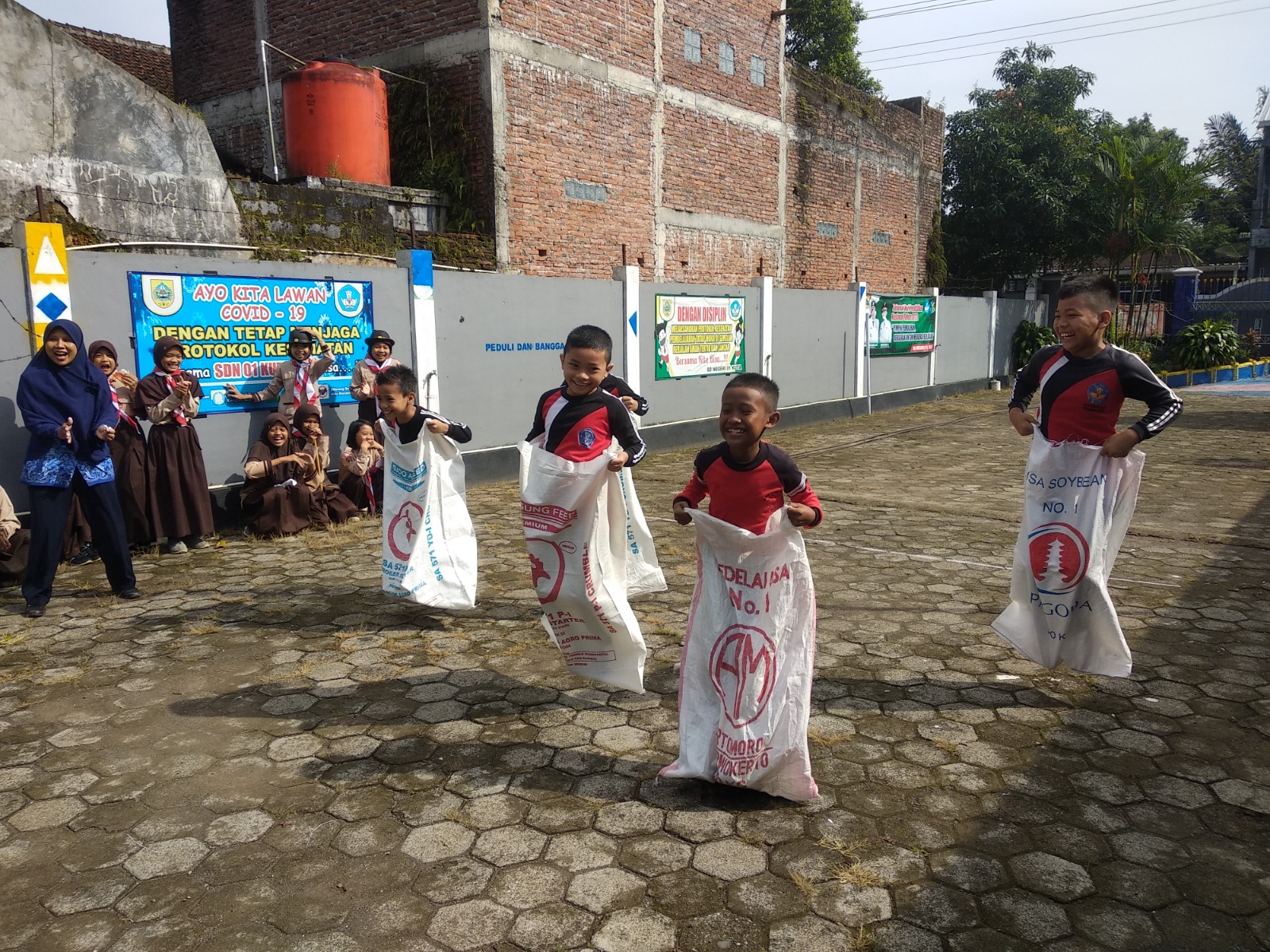 Lomba Karung